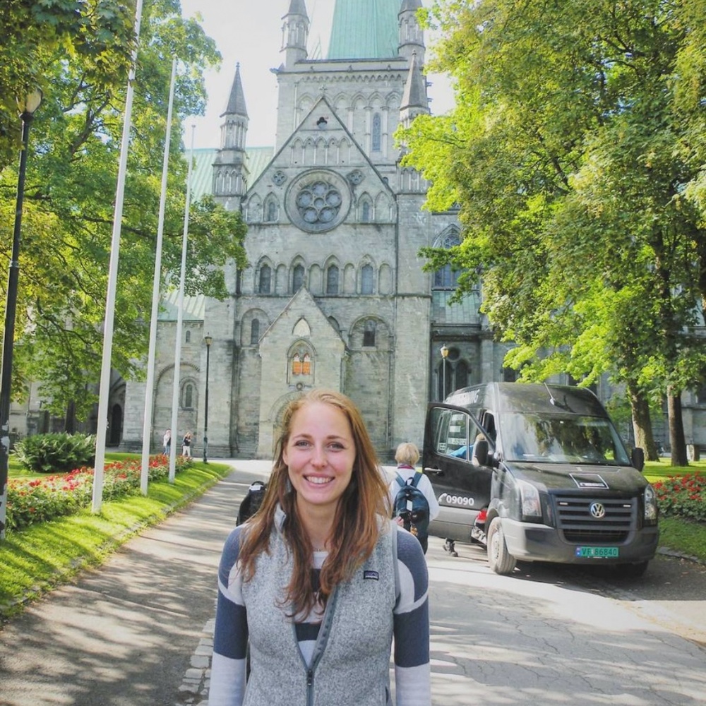 Meet your Posher, Emma